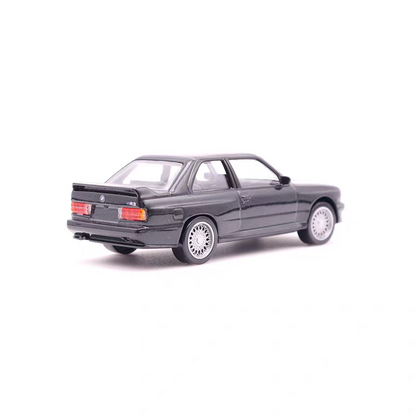 1:24 Scale BMW M3 (E30) Collectible Diecast Model