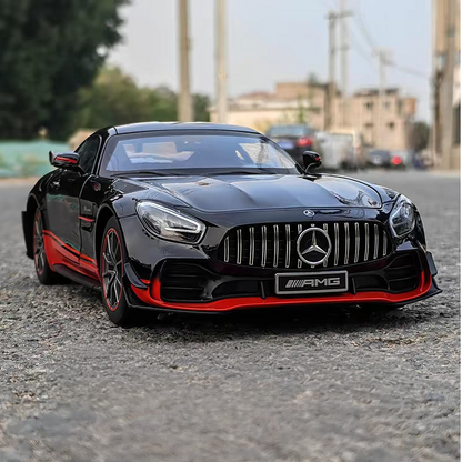 Mercedes-Benz AMG GT R Pro – 1:18 Scale Diecast Model