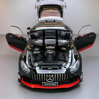 Mercedes-Benz AMG GT R Pro – 1:18 Scale Diecast Model
